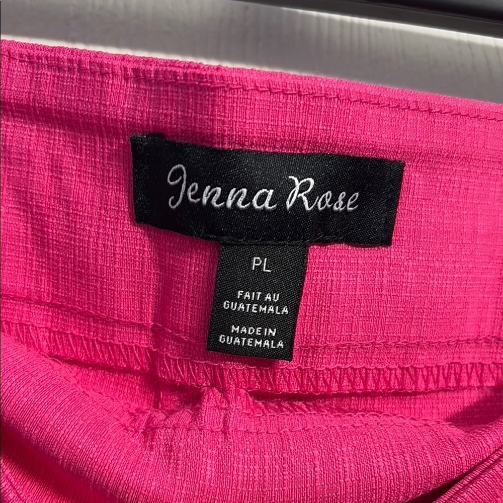 Women's Pink Cropped Pants - Picture 3 of 4